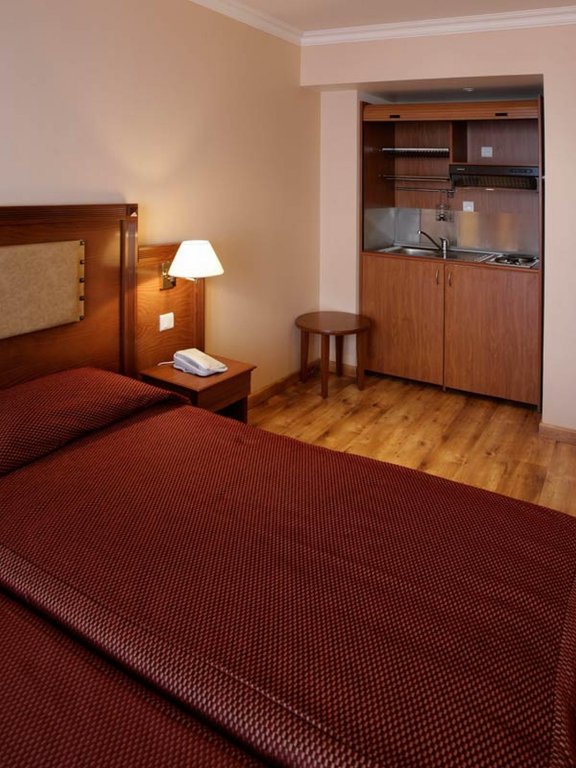 121 Paris Hotel 7