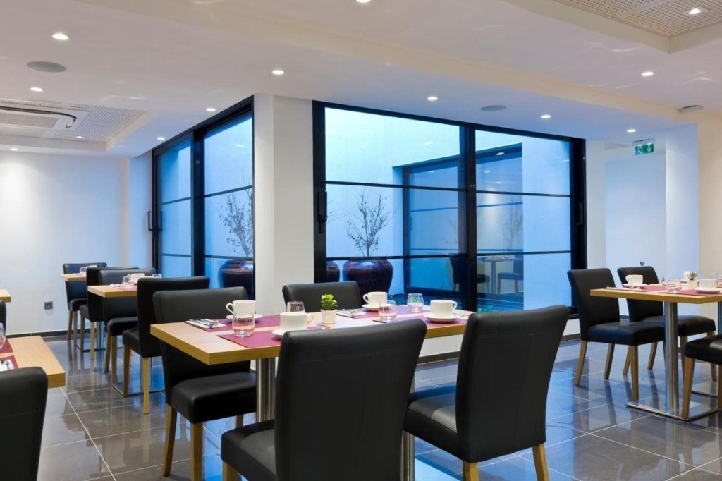 Simon's Boutique Hotel 24