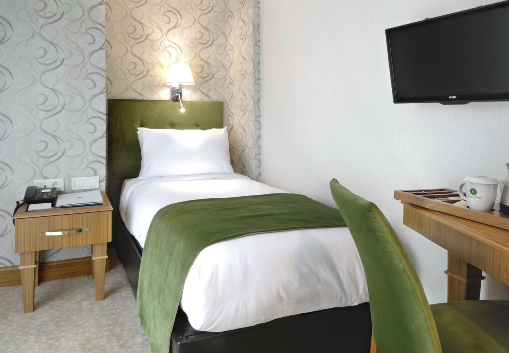 Bizim Otel 14