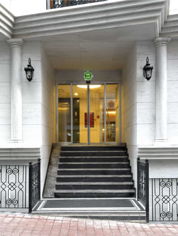 Bizim Otel 24