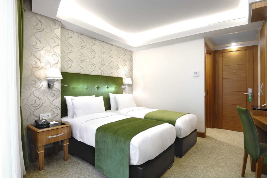 Bizim Otel 7