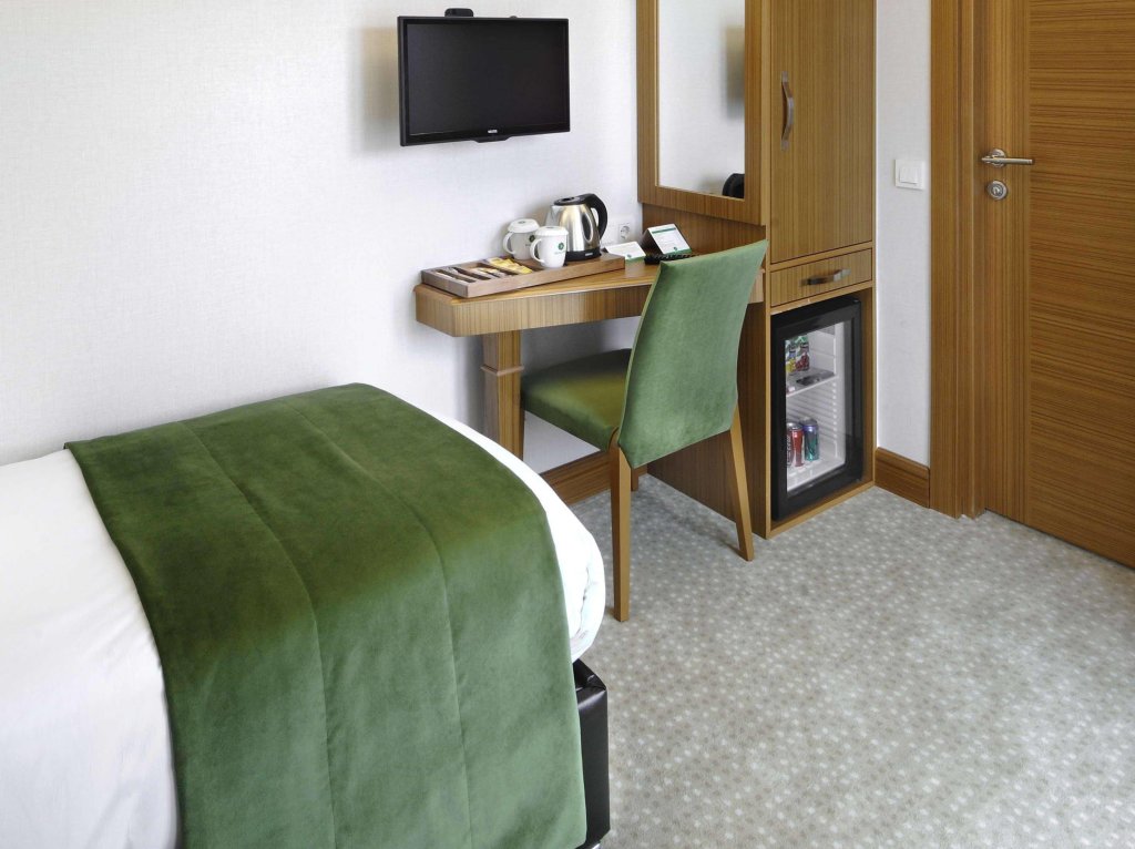 Bizim Otel 8