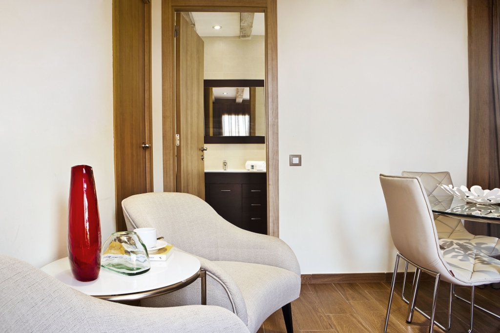 Milà Apartamentos Barcelona 18