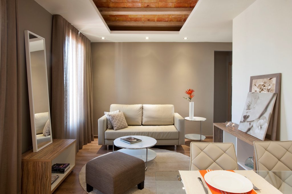 Milà Apartamentos Barcelona 3