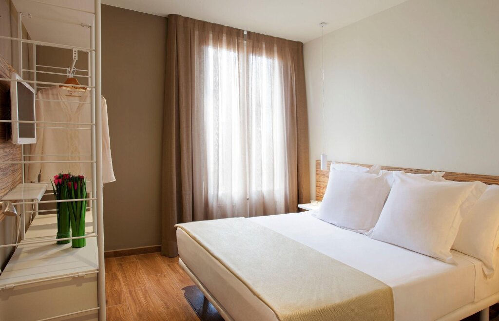 Milà Apartamentos Barcelona 4