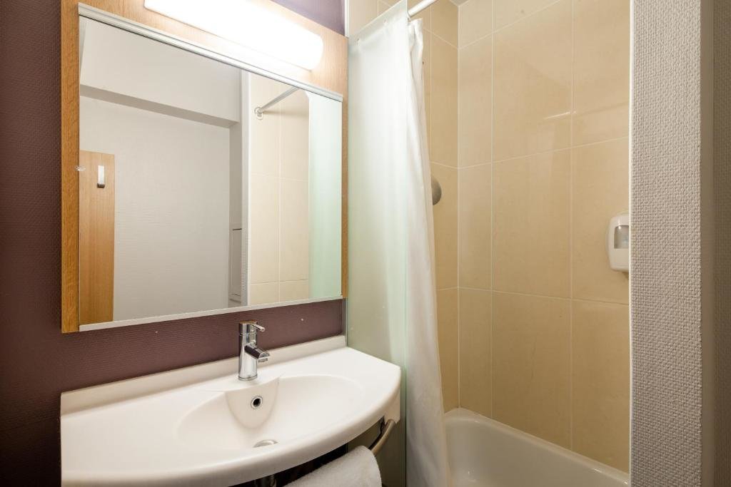 B&B Hotel Orly Chevilly-Larue 16