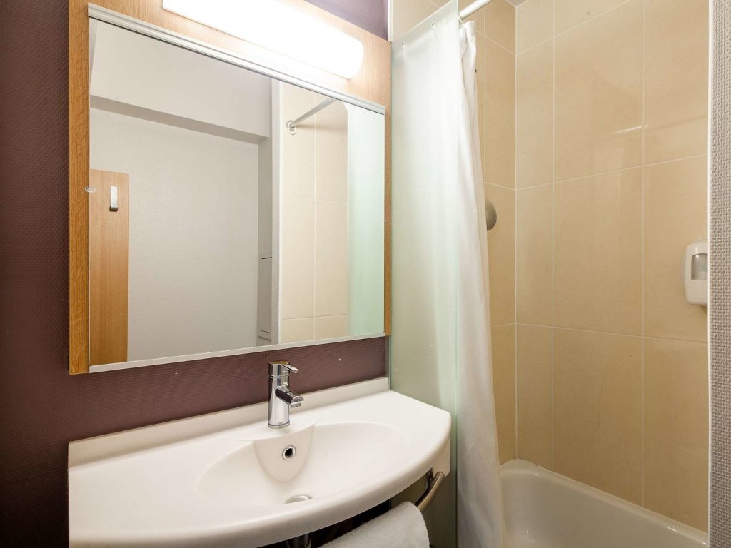 B&B Hotel Orly Chevilly-Larue 5