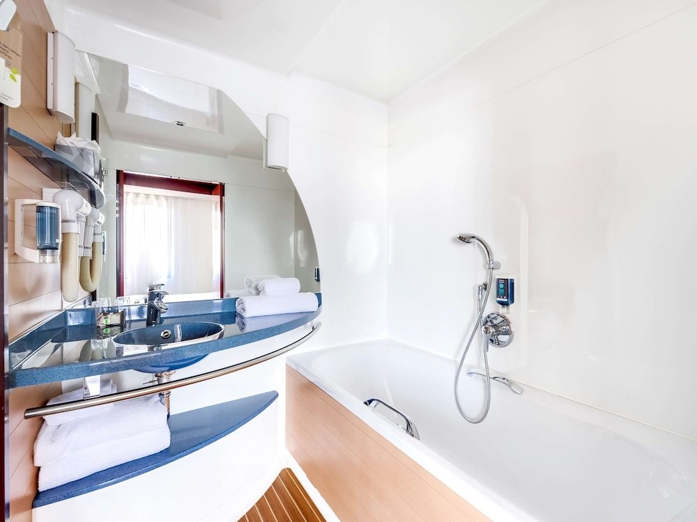 B&B HOME Paris Nord 18ème 9