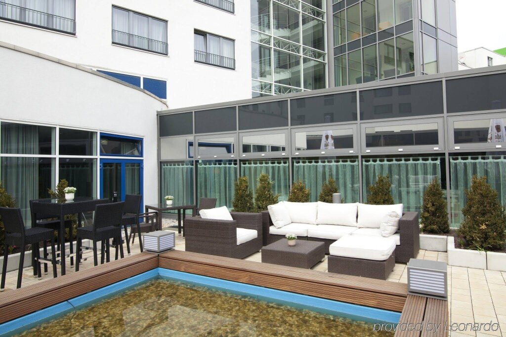 Holiday Inn Berlin Airport - Conference Centre, an IHG Hotel 24