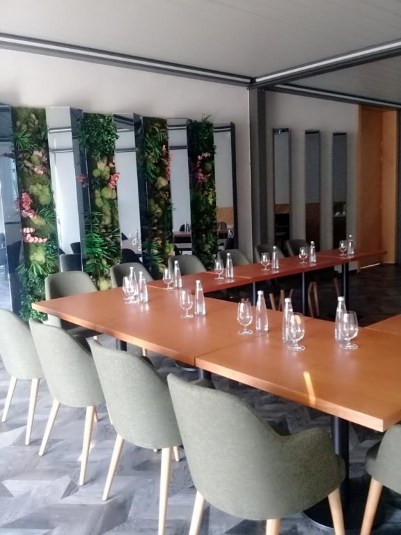 Fer Hotel 13