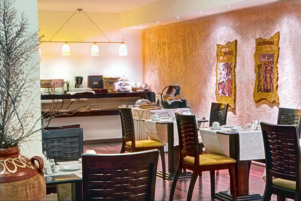 Nicola Hotel 15