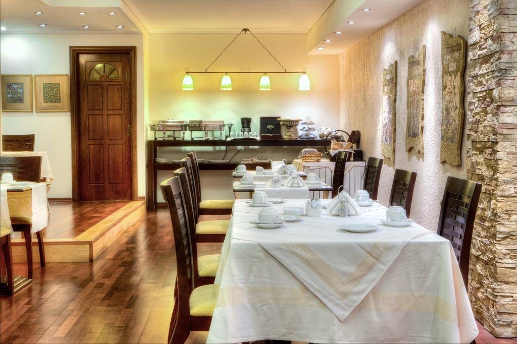 Nicola Hotel 17