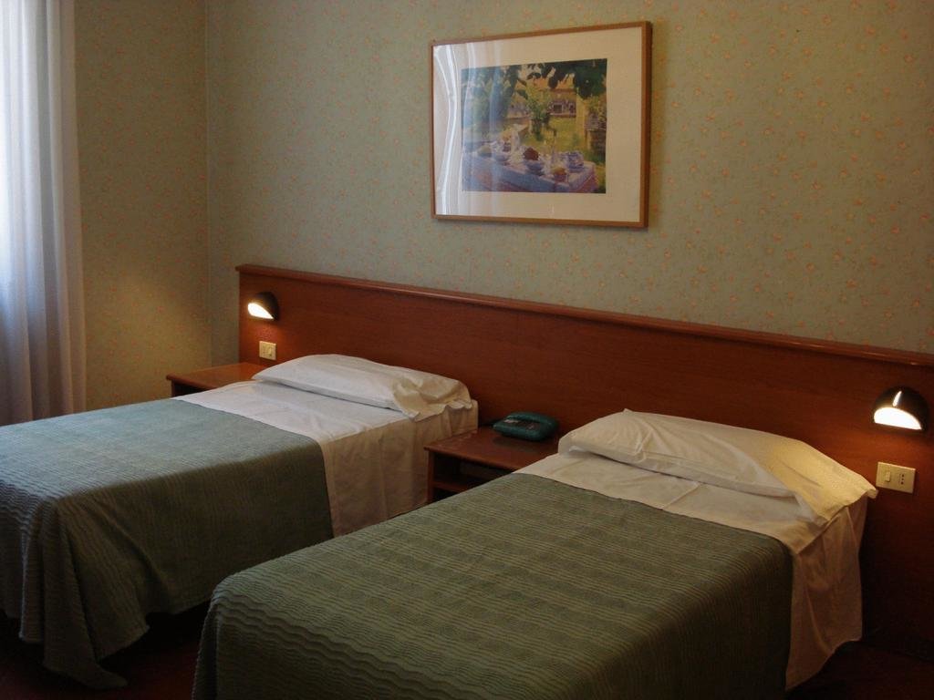 Hotel Corona 20