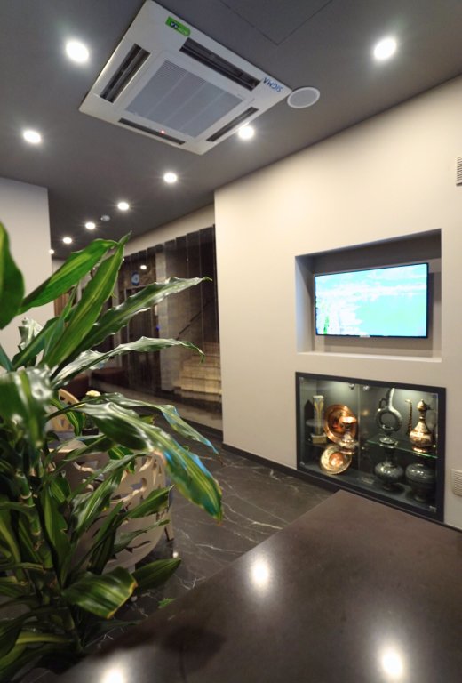 Homey Airport Hotel 7
