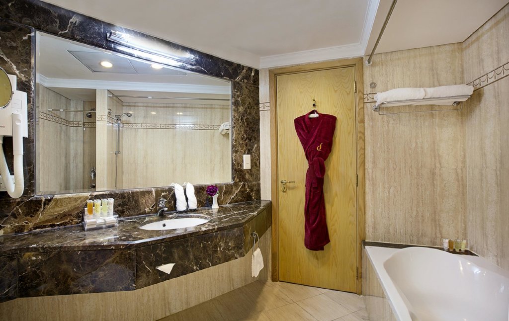 City Seasons Hotel Dubai Airport 10