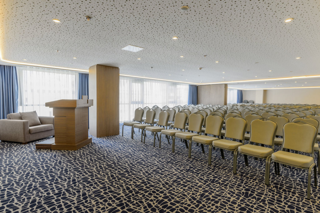Nearport Hotel 19