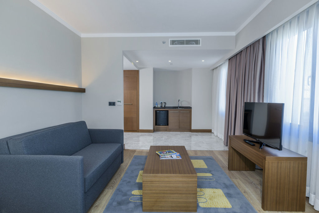Nearport Hotel 7