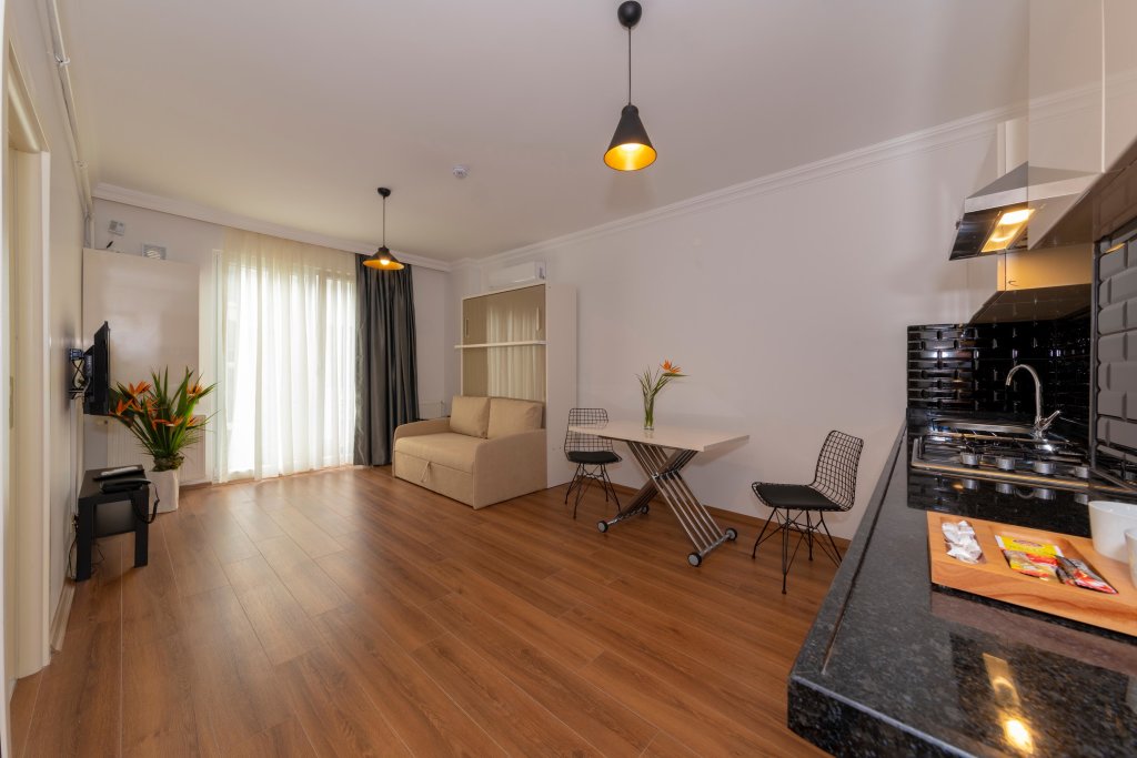 Joy Suites 6