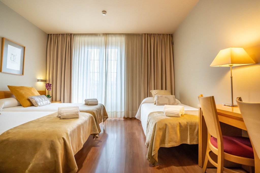 Hotel Victoria 4 12