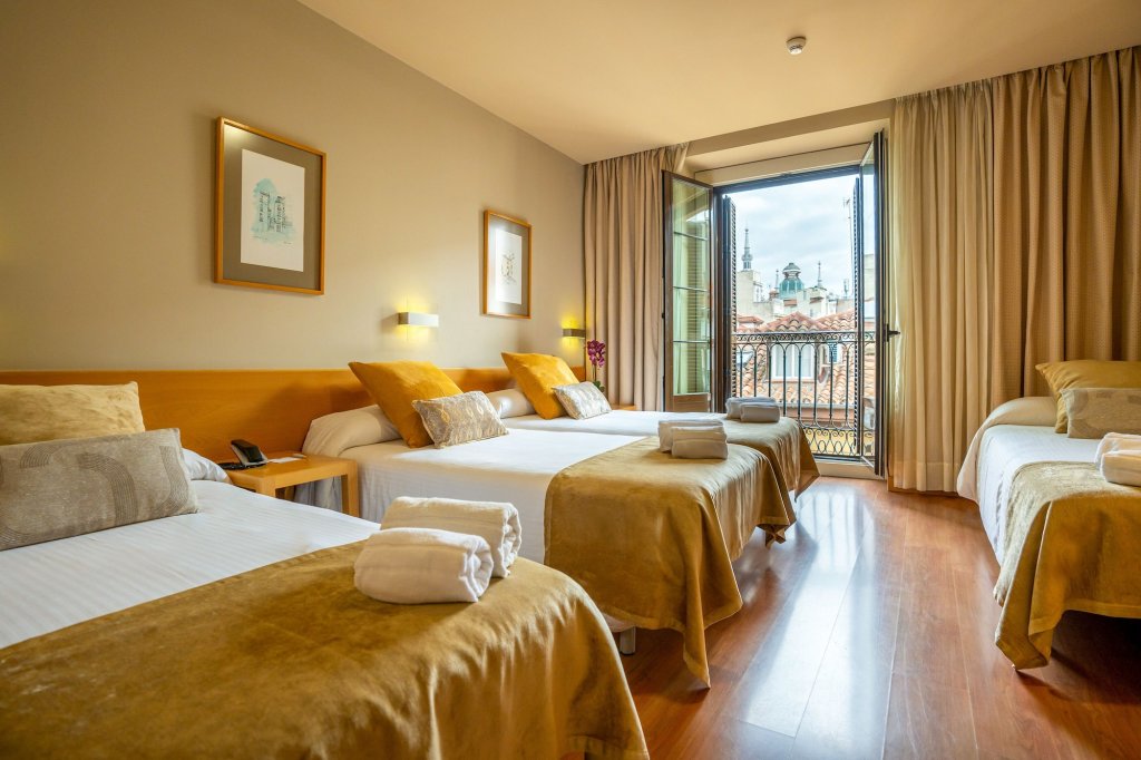 Hotel Victoria 4 8