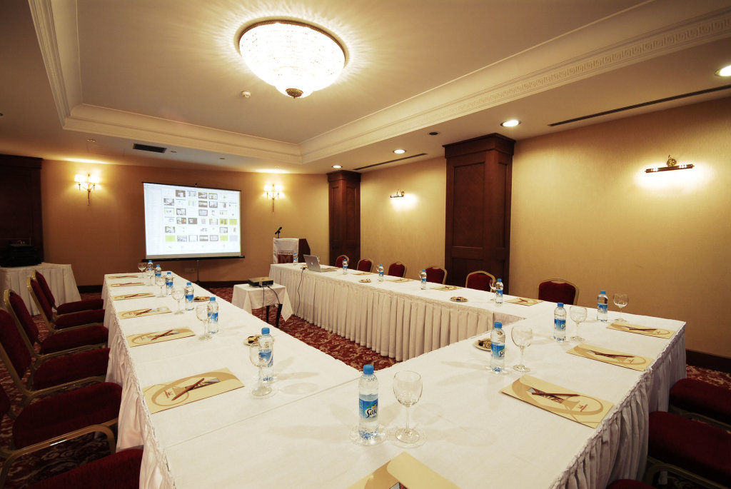 Taksim Metropark Hotel 11