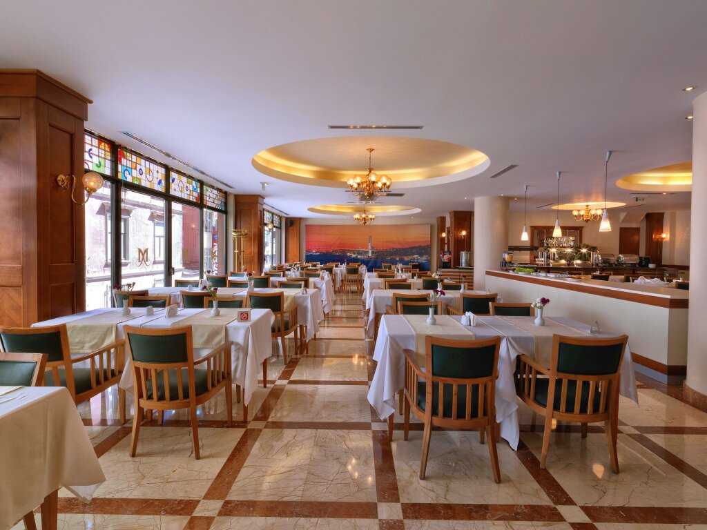 Taksim Metropark Hotel 13