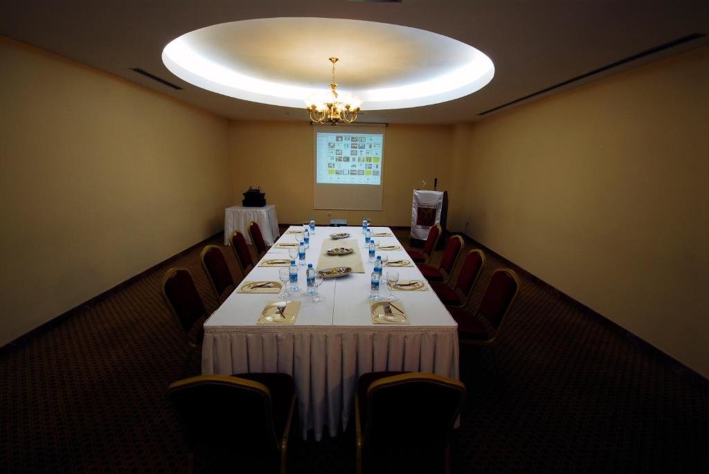 Taksim Metropark Hotel 19