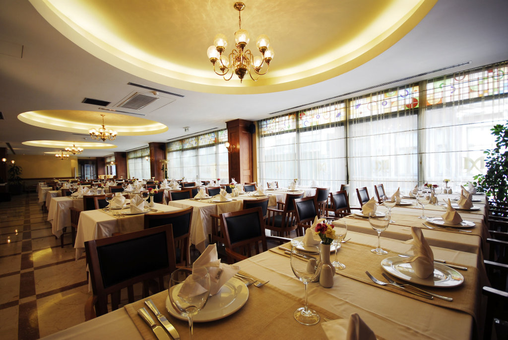 Taksim Metropark Hotel 5