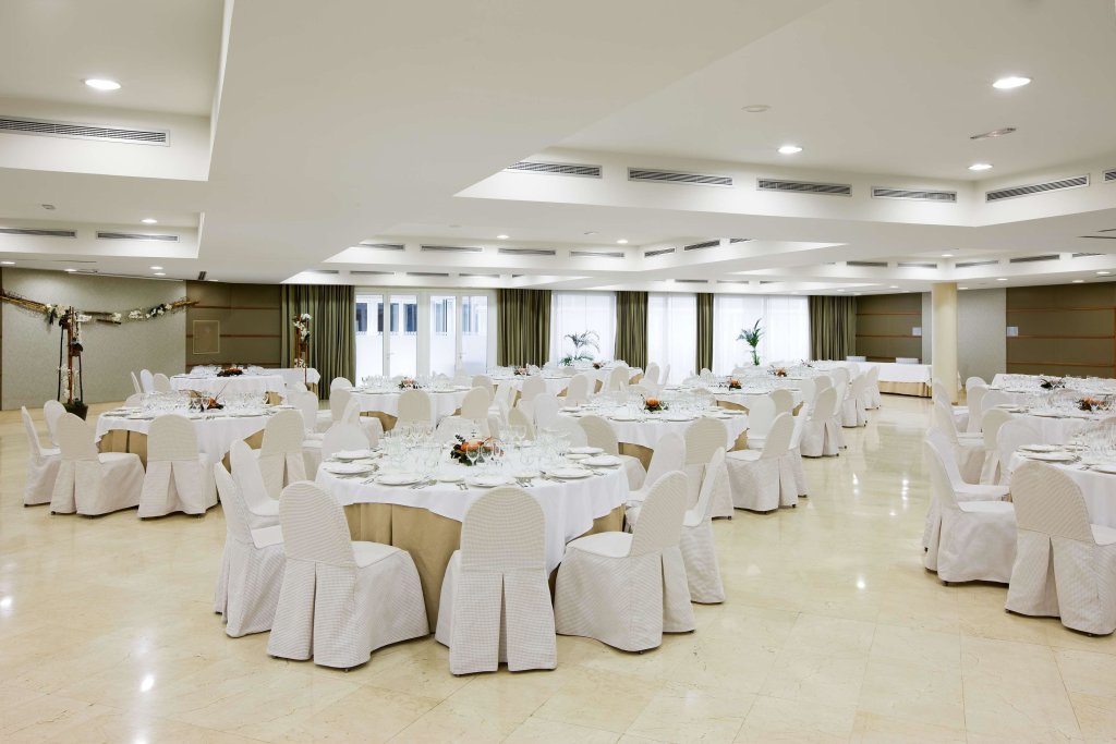 Travelodge Madrid Coslada Aeropuerto 23