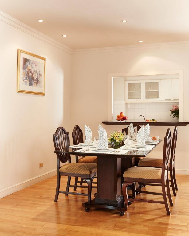 Riverine Place Hotel and Residence 13