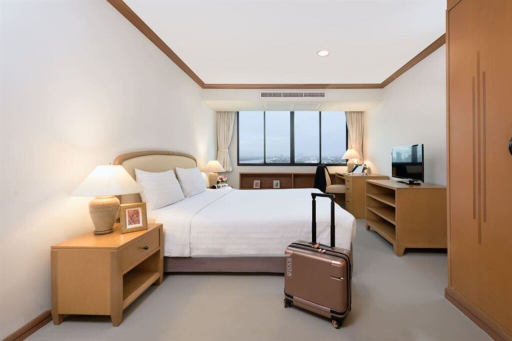 Riverine Place Hotel and Residence 17