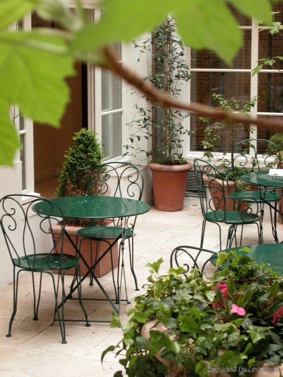 Hotel Le Clos Medicis 17