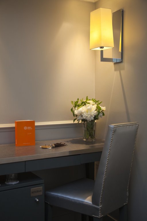 Hotel Le Clos Medicis 7
