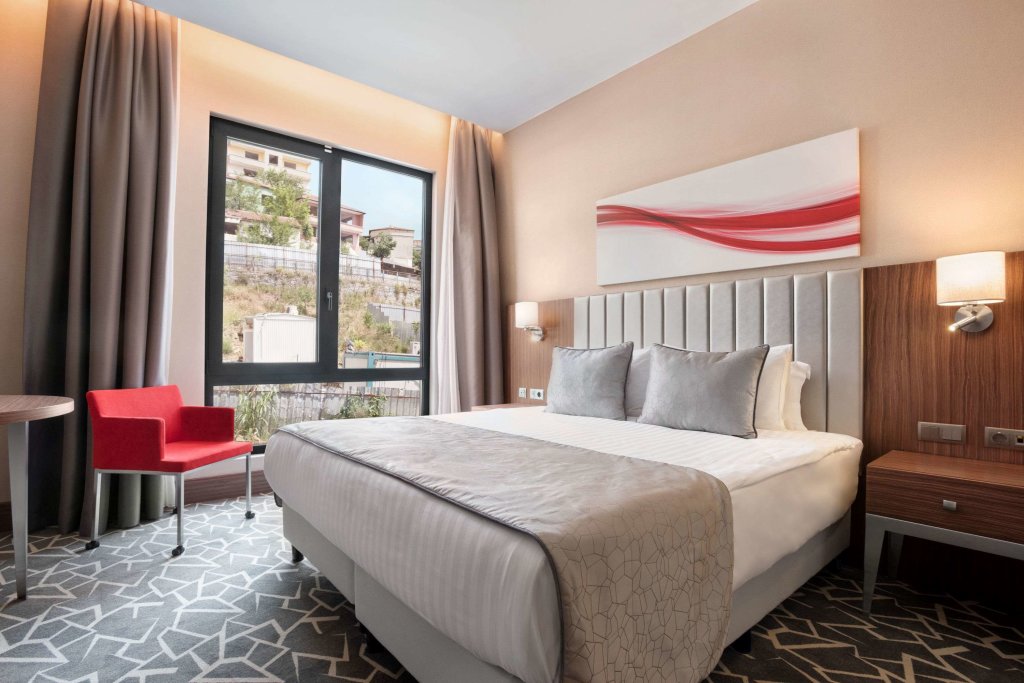 Ramada by Wyndham Istanbul Alibeykoy 3