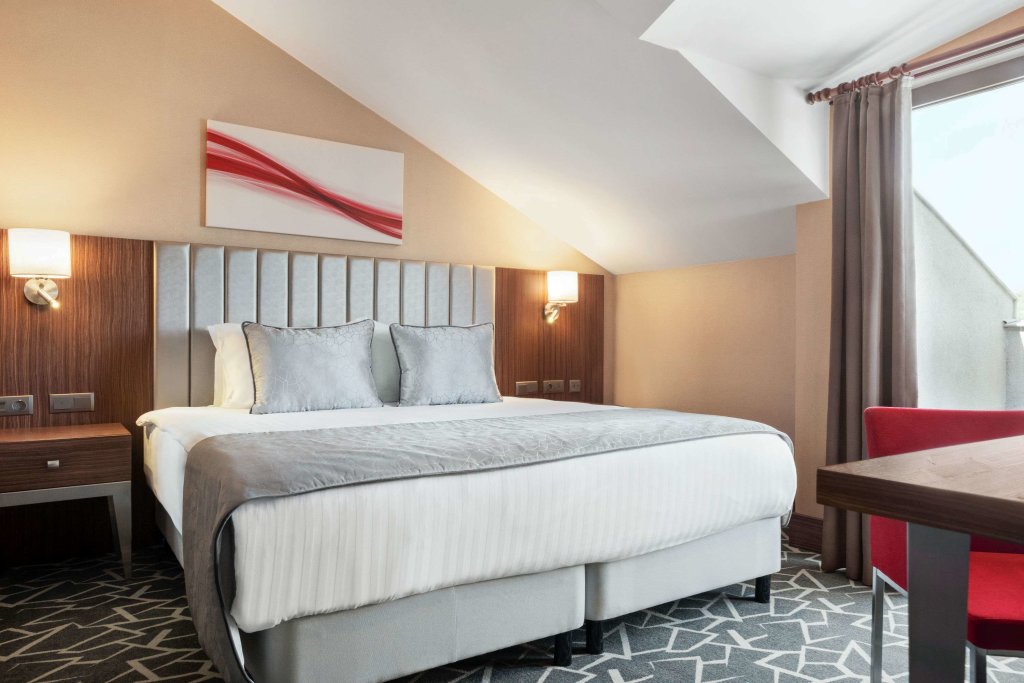 Ramada by Wyndham Istanbul Alibeykoy 5