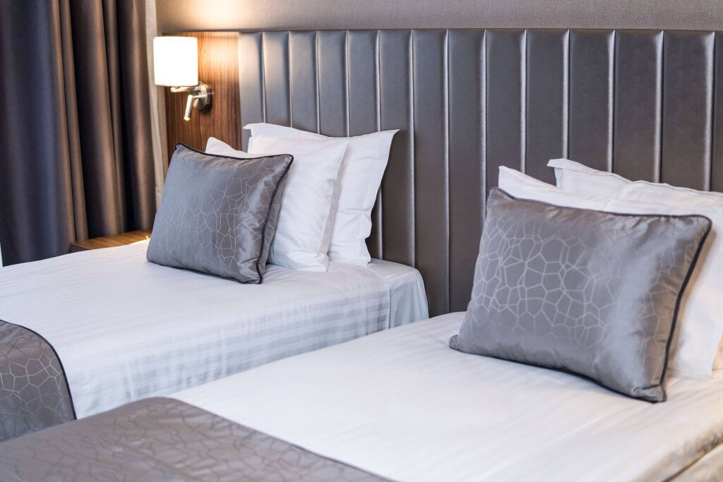 Ramada by Wyndham Istanbul Alibeykoy 6