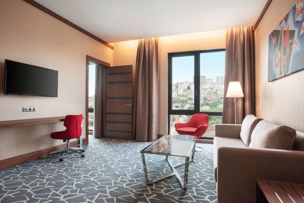 Ramada by Wyndham Istanbul Alibeykoy 7