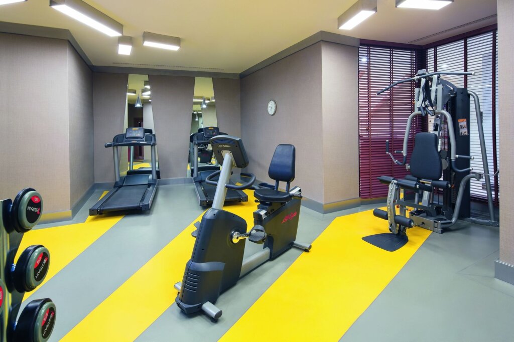 Movenpick Hotel Istanbul Golden Horn 12
