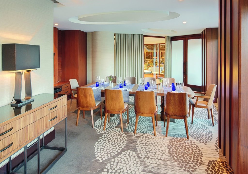 Movenpick Hotel Istanbul Golden Horn 13