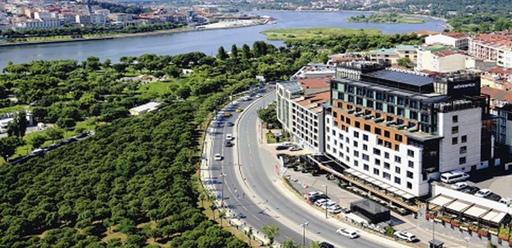 Movenpick Hotel Istanbul Golden Horn 22