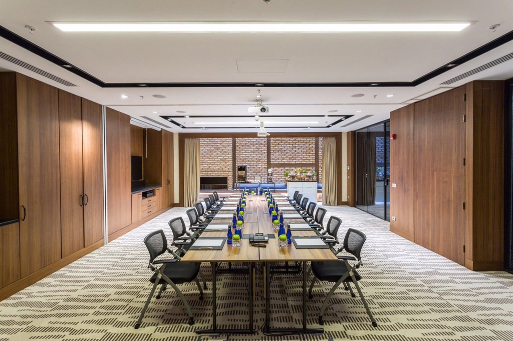 Movenpick Hotel Istanbul Golden Horn 5