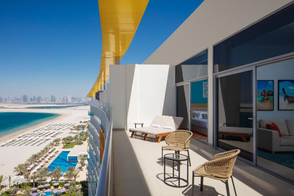 Centara Mirage Beach Resort Dubai 1