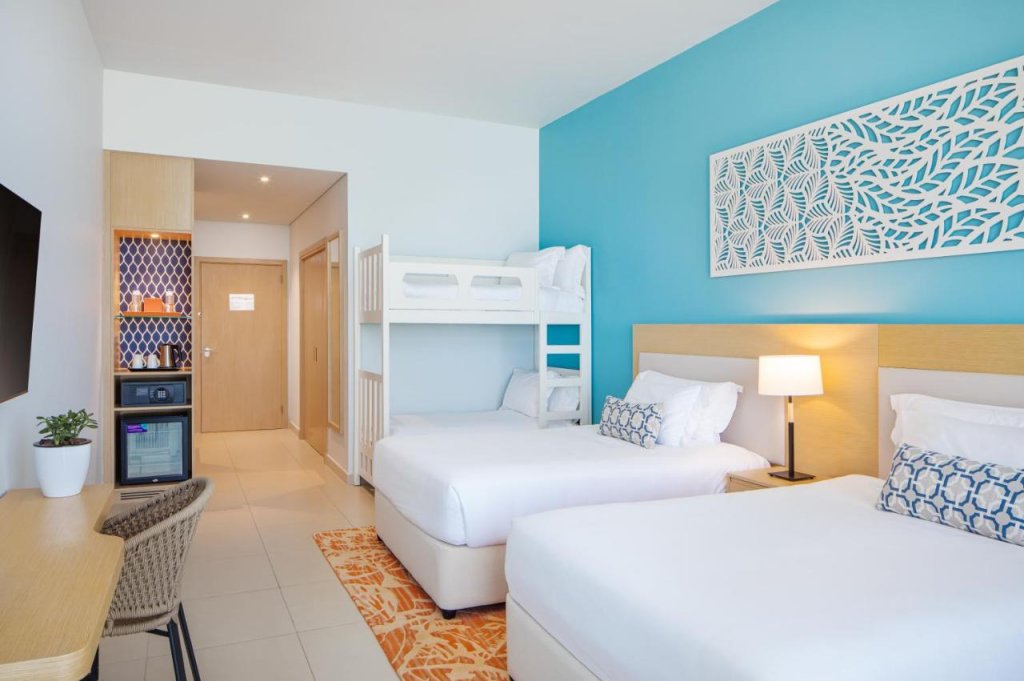 Centara Mirage Beach Resort Dubai 12