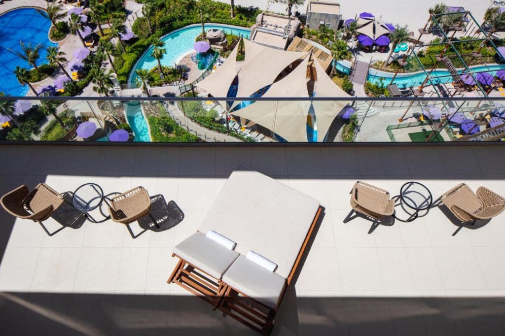 Centara Mirage Beach Resort Dubai 2