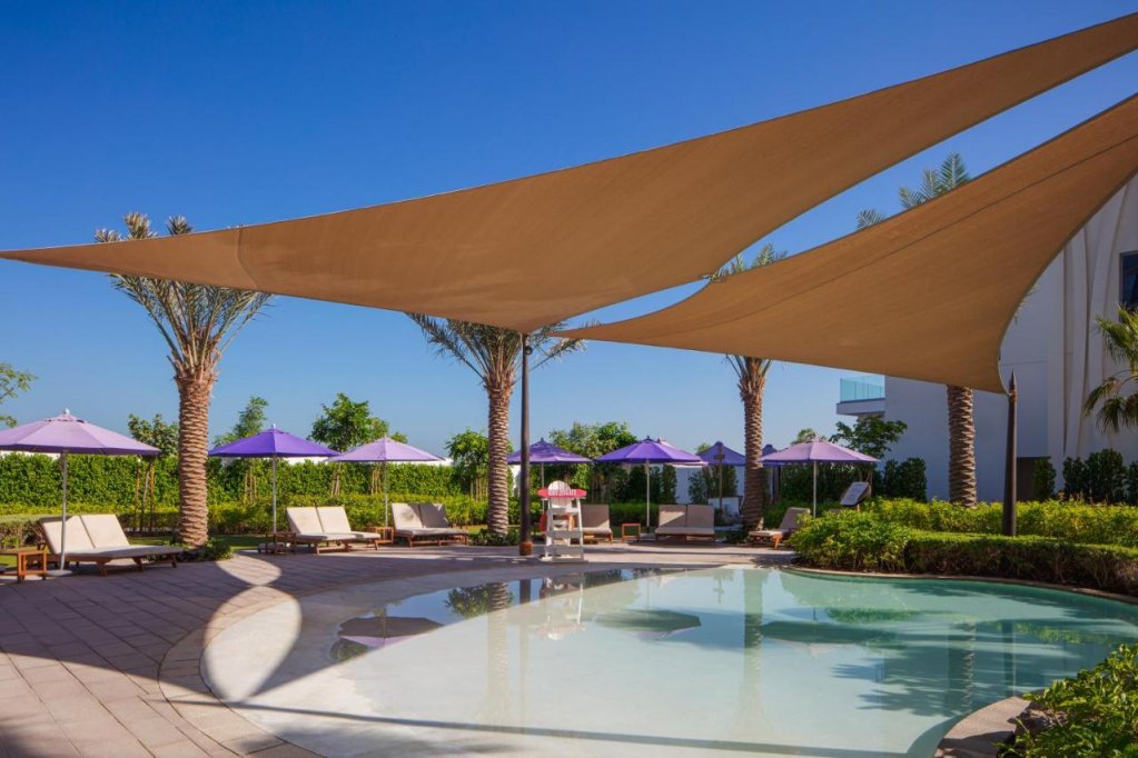 Centara Mirage Beach Resort Dubai 3