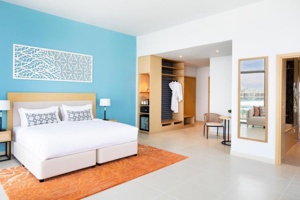 Centara Mirage Beach Resort Dubai 9