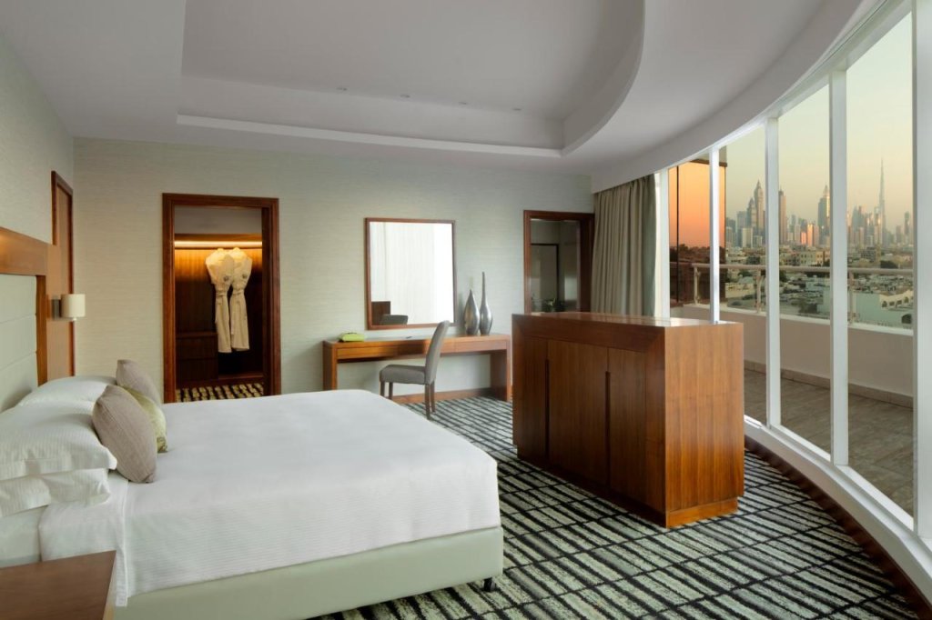 Jumeira Rotana 15