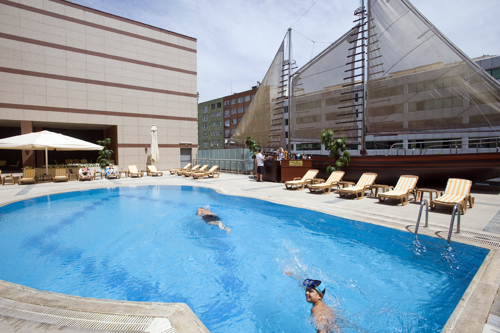 Grand Cevahir Hotel & Convention Center 19