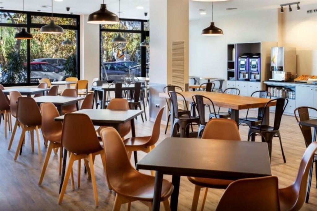 B&B Hotel Figueras 10