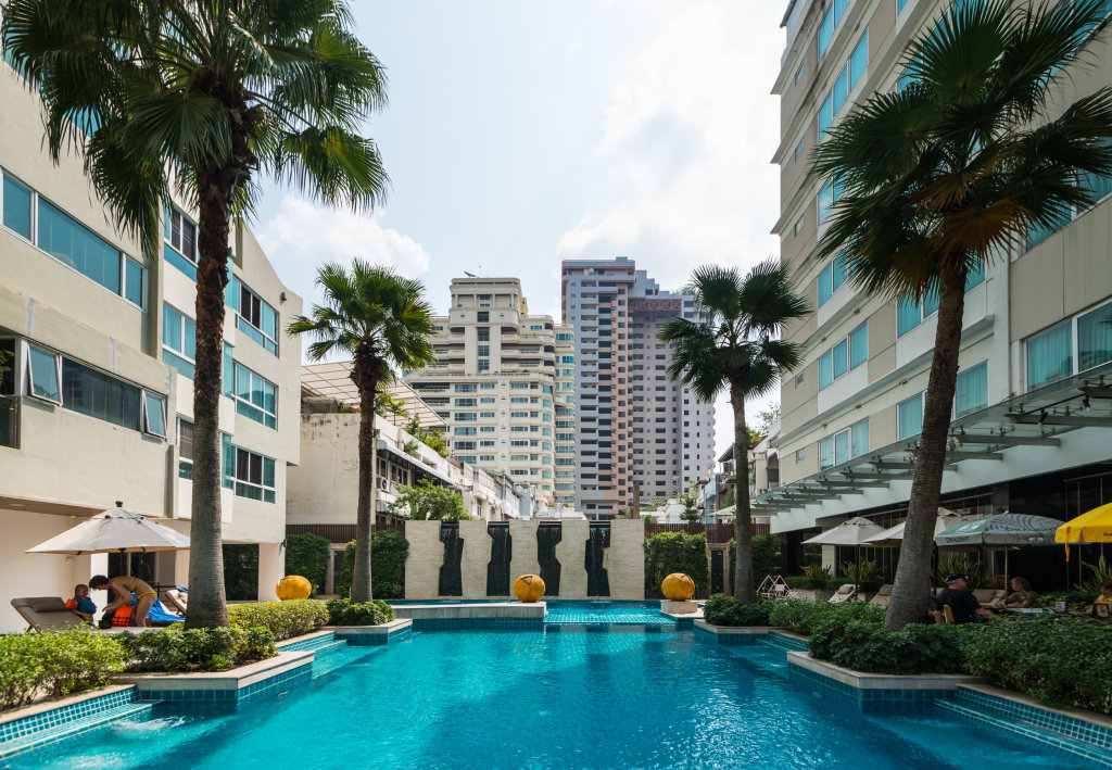 Legacy Suites Hotel 19